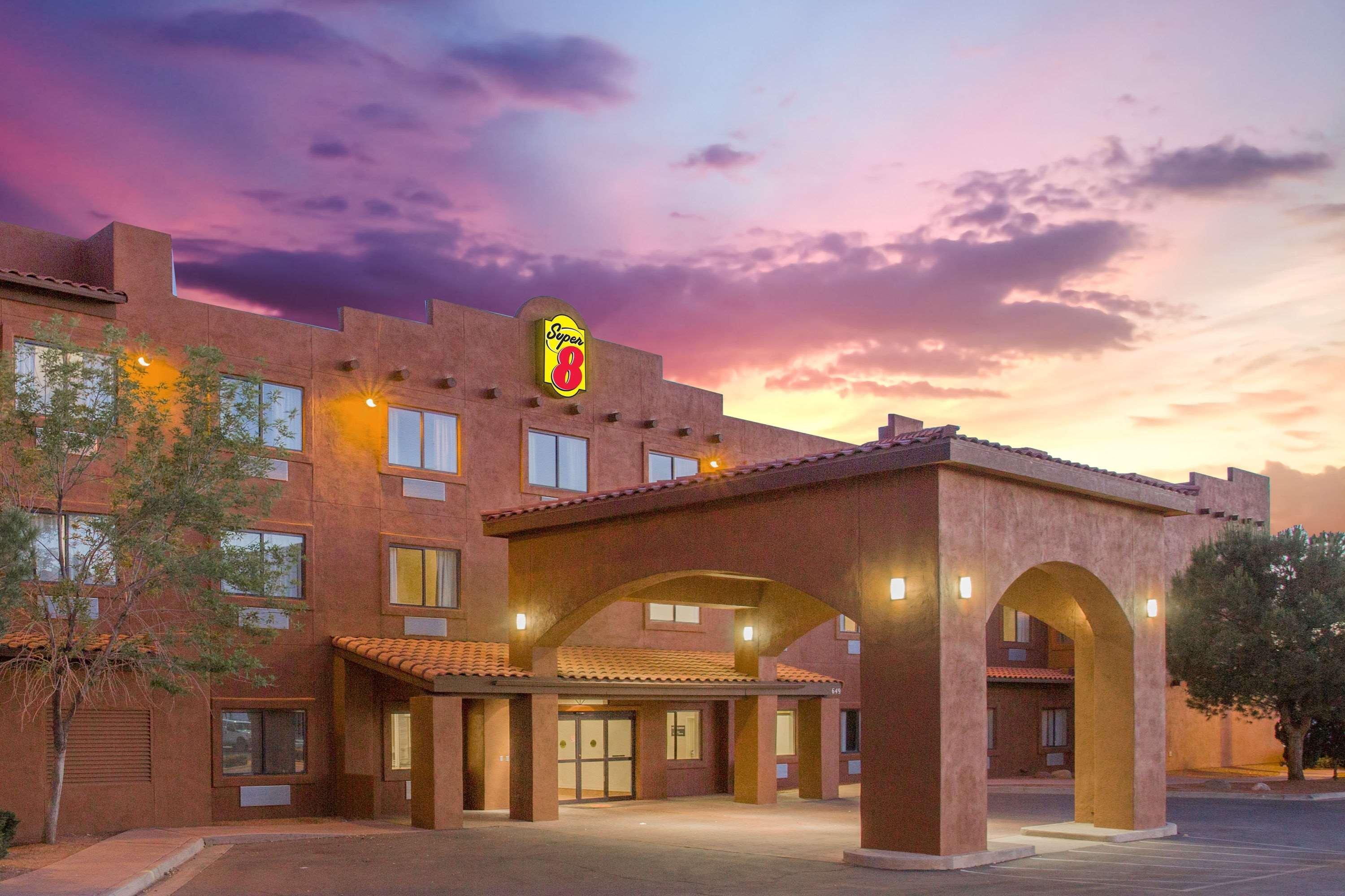 Super 8 By Wyndham Page/Lake Powell Exteriör bild